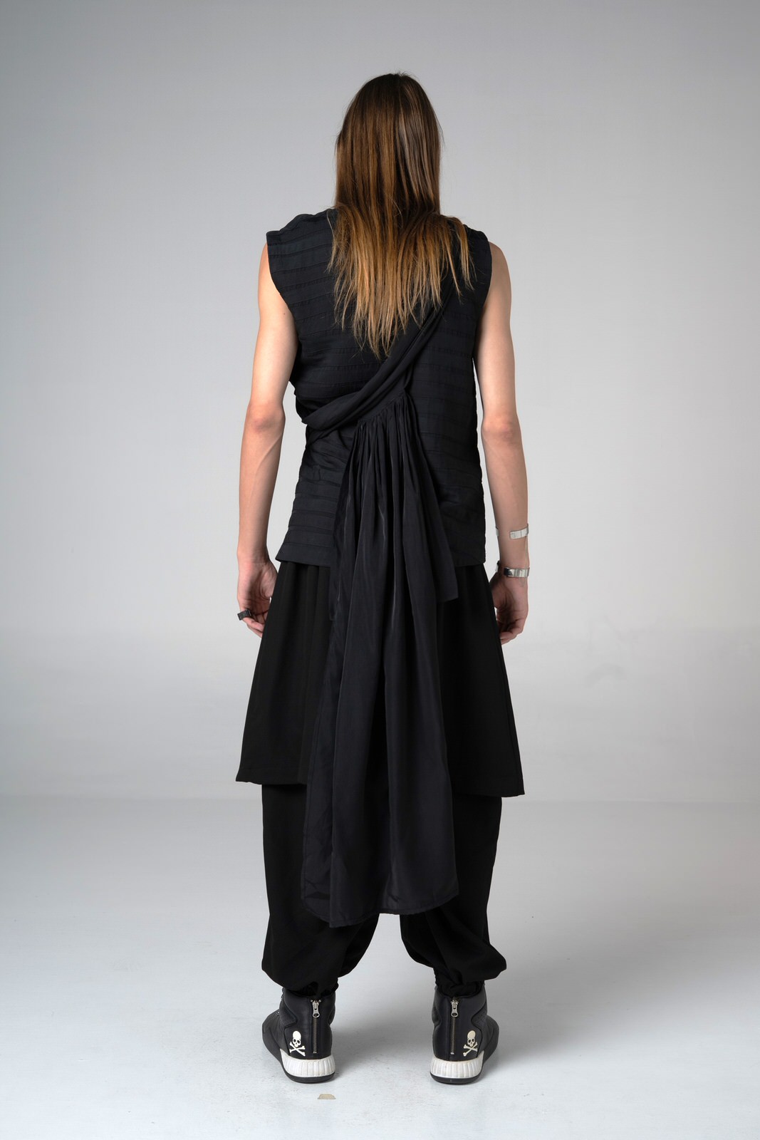 Drapes Back Vest Tee - Image 2